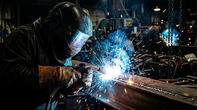 Welding Jobs in Ontario: Top Opportunities, Certifications & Salary Guide 2026